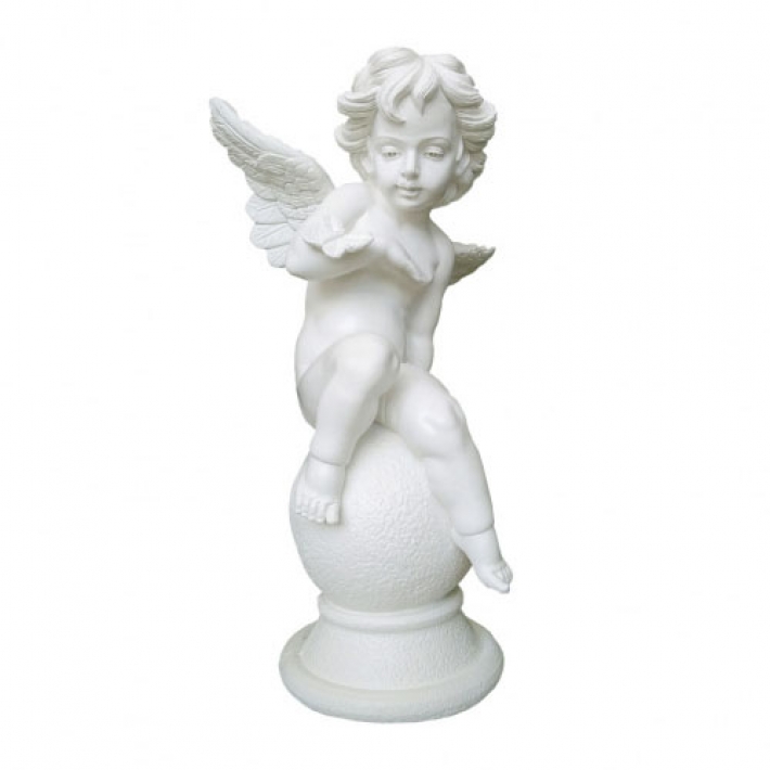 008 Скульптура &quot;Ангел на шаре с бабочкой&quot;, 830*500*450
